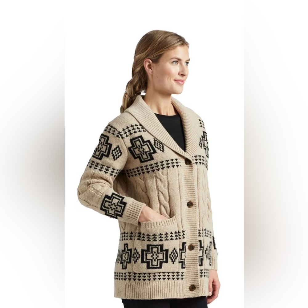 Pendleton Women’s 100% Lambswool Cable Knit Cardogan